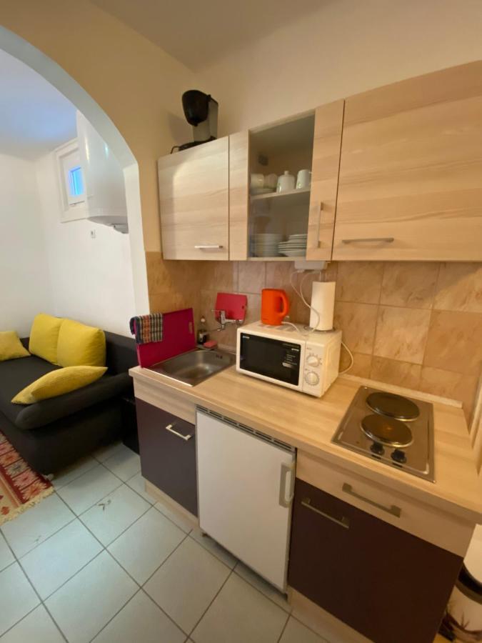 Apartment And Rooms Heart Of The City Budapest Exterior foto