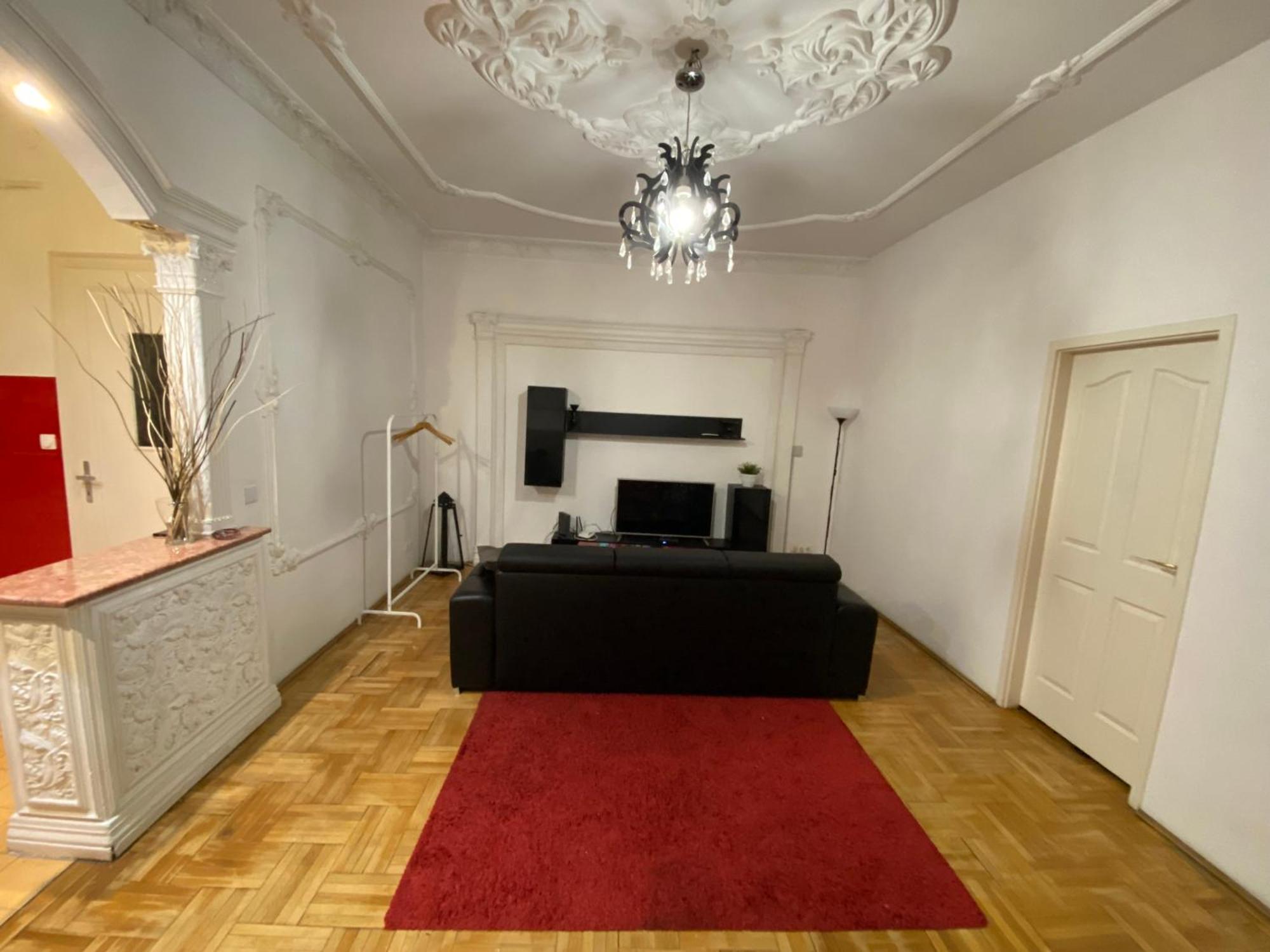 Apartment And Rooms Heart Of The City Budapest Exterior foto